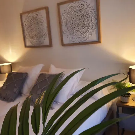 Apartment Monsalves 39 *