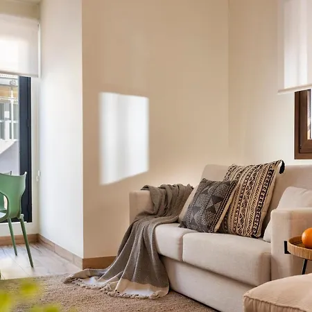 Apartment Monsalves 39 *